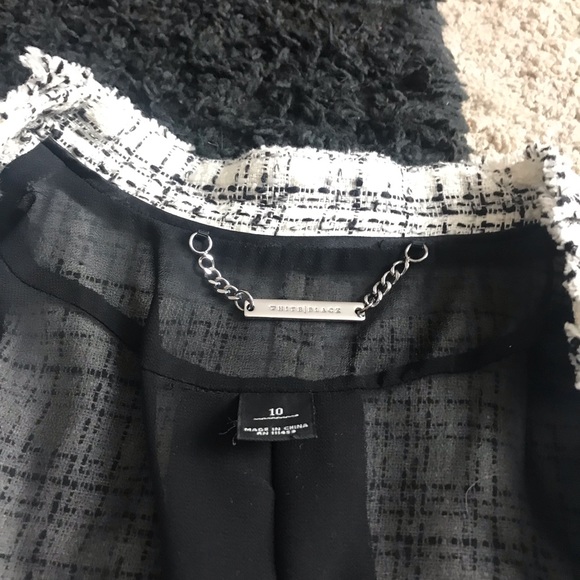 3/4 sleeve blazer cute details hardly worn - Picture 2 of 5